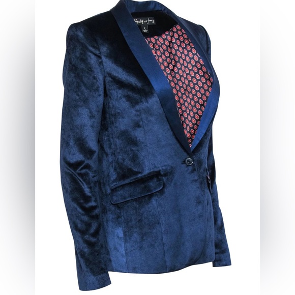 Elizabeth & James Elegant Navy Velvet Blazer - Picture 2 of 9